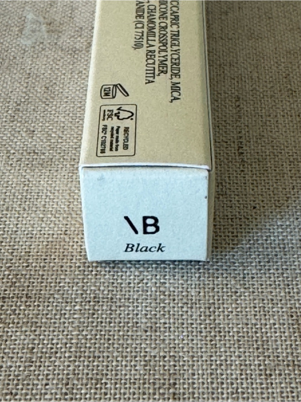 NIB Victoria Beckam Black Satin Kajal Eyeliner - Picture 8 of 11